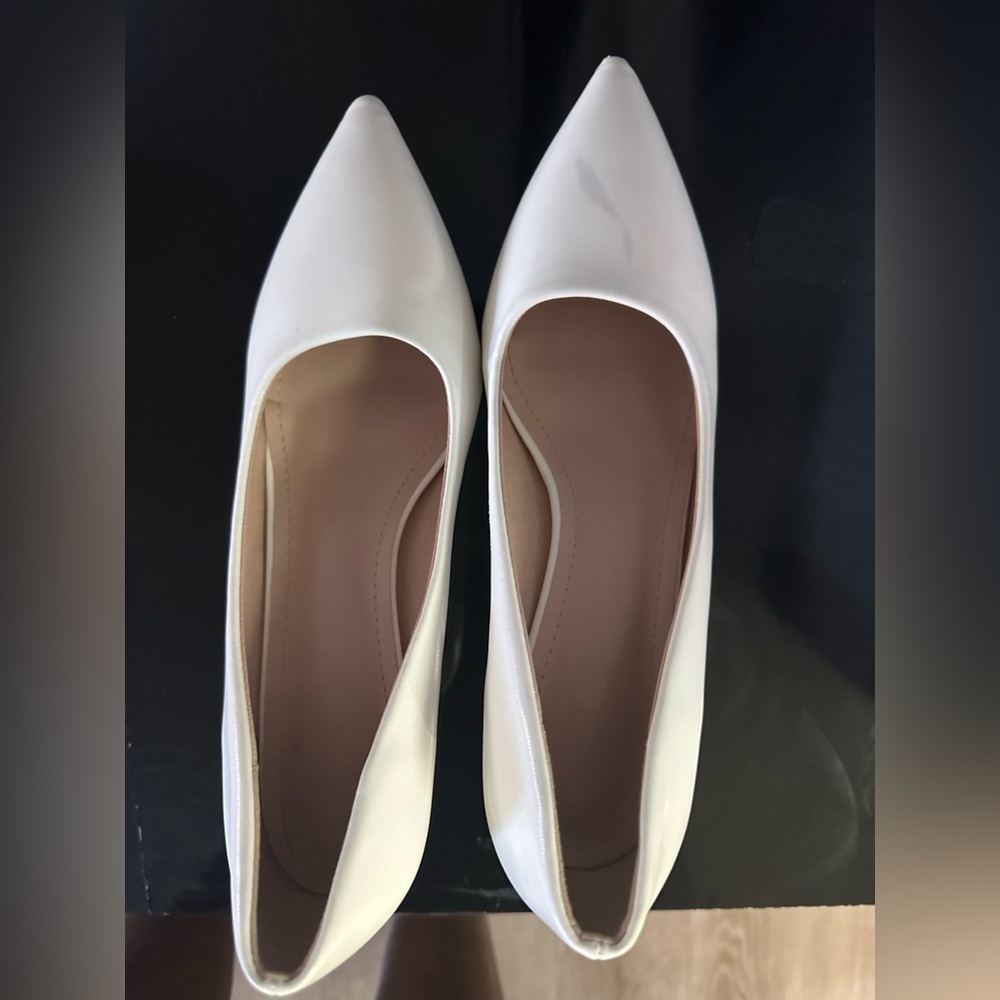 Shoes white high heel size 9